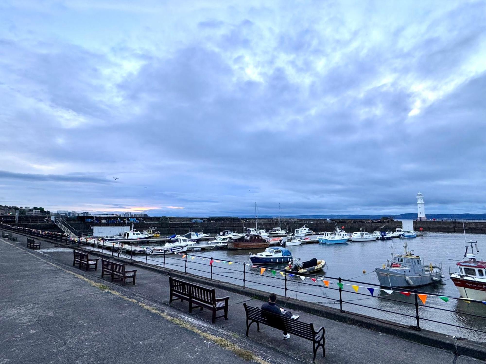 Ocean Park Apartments - Oceanfront And Sea View - Free Parking And Fast Wifi Edinburgh Bagian luar foto