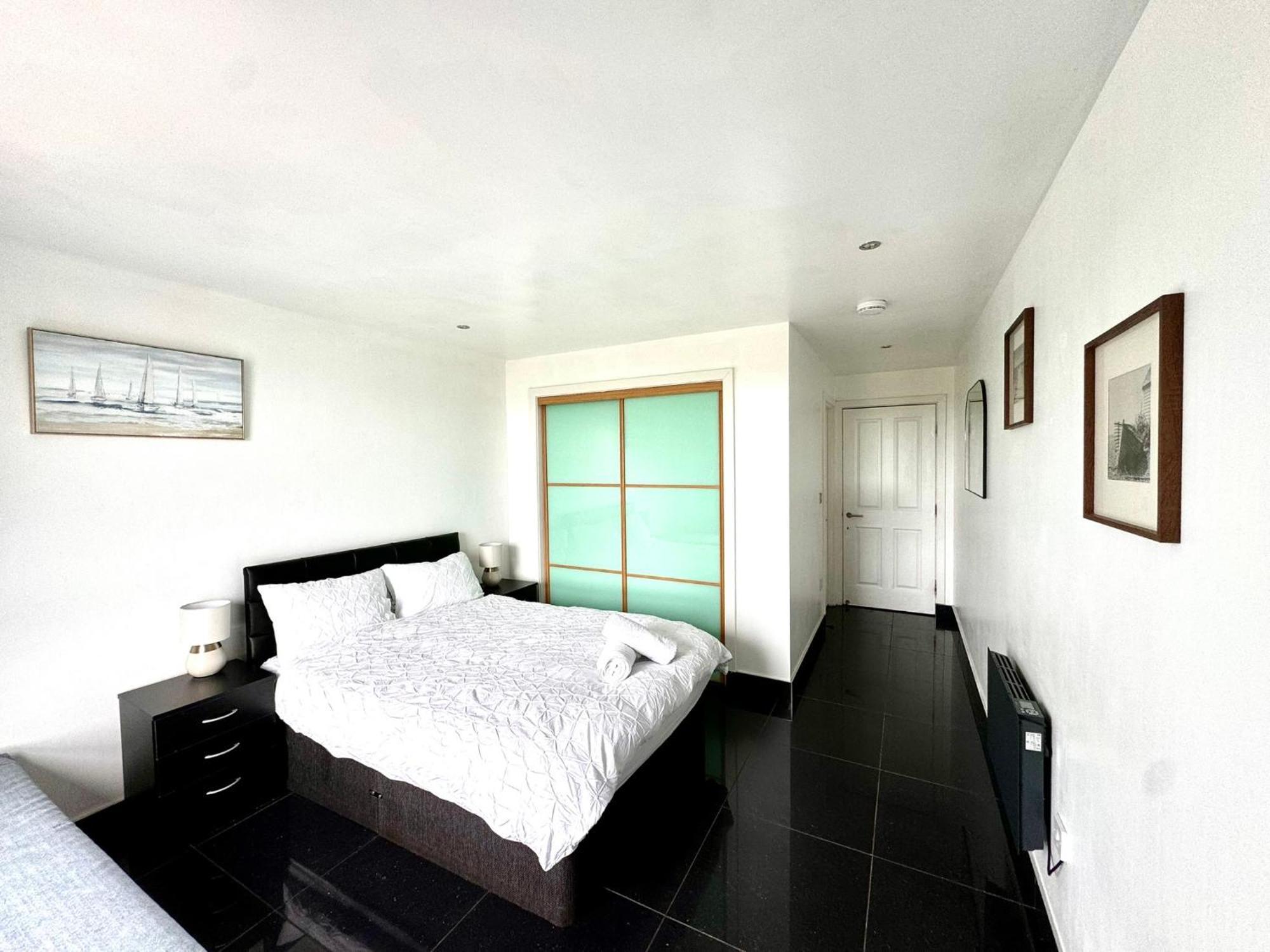 Ocean Park Apartments - Oceanfront - Free Parking And Fast Wifi Edinburgh Bagian luar foto