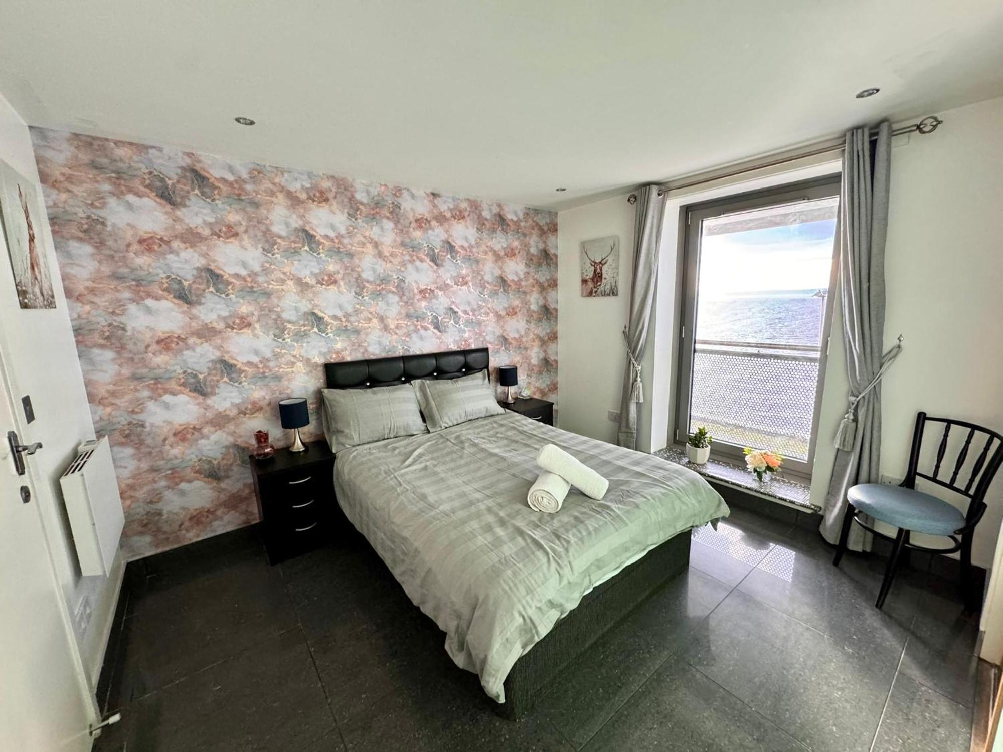 Ocean Park Apartments - Oceanfront - Free Parking And Fast Wifi Edinburgh Bagian luar foto